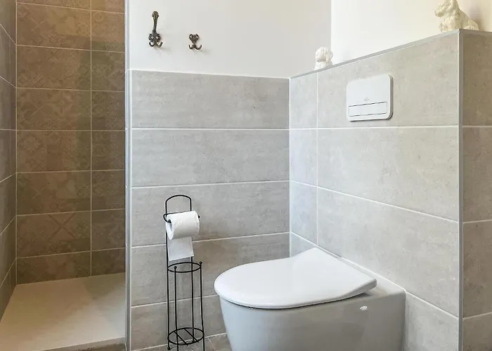 Beautiful In Nyaraló *